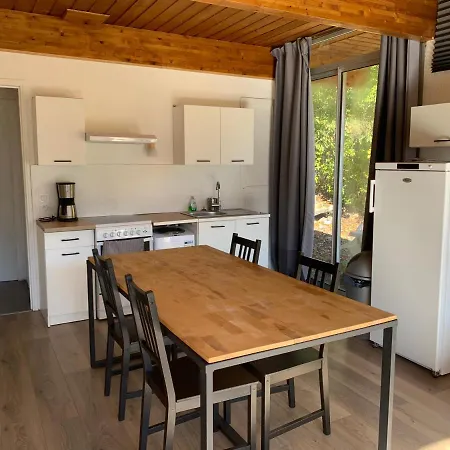 Location Avec Jardin * 巴斯洛内特